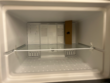 Load image into Gallery viewer, Whirlpool 18.2 cu ft Stainless Steel Refrigerator - 7652
