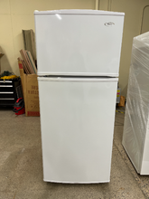 Load image into Gallery viewer, Whirlpool Refrigerator - 5332
