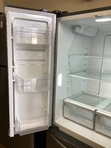 Frigidaire 17.6 cu ft French Door Refrigerator - 3977