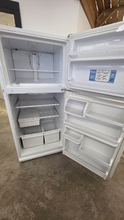 Load image into Gallery viewer, (T08567) Whirlpool Refrigerator - 8567

