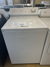 Load image into Gallery viewer, Maytag Washer &amp; Gas Dryer Set - 7732 - 7726
