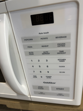Load image into Gallery viewer, (T08881) Goldstar Microwave - 8881
