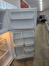 Load image into Gallery viewer, (T09144) Whirlpool Refrigerator - 9144
