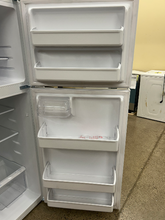 Load image into Gallery viewer, Frigidaire 17.6 cu ft White Top Freezer Refrigerator - 7660
