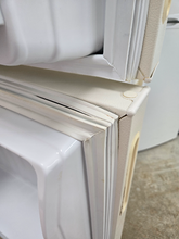 Load image into Gallery viewer, Hotpoint Refrigerator - 8103
