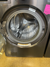 Load image into Gallery viewer, LG 5.0 cu ft Black Front Load Washer - 4493
