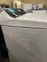 Load image into Gallery viewer, Whirlpool 7.0 cu ft Moisture Sensing White Gas Dryer - 7643
