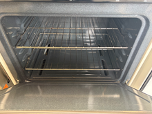 Load image into Gallery viewer, (T08623) Hotpoint Gas Stove - 8623
