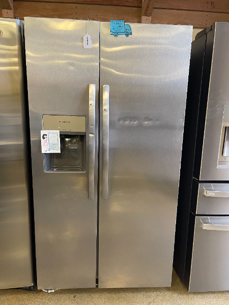 Frigidaire 25.6 cu ft Side by Side Refrigerator - 3992