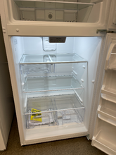 Load image into Gallery viewer, Whirlpool - 18.2 Cu. Ft. White Refrigerator - 6082
