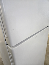 Load image into Gallery viewer, (T08745) Hotpoint Refrigerator - 8745
