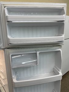 GE Refrigerator - 5370