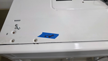 Load image into Gallery viewer, (T08525) Kenmore Microwave - 8525
