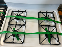 Load image into Gallery viewer, GE Gas Stove - 7358
