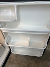 Load image into Gallery viewer, (T08909) Frigidaire Stainless Refrigerator - 8909
