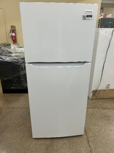 Load image into Gallery viewer, Frigidaire 18 cu ft White Refrigerator - 7209
