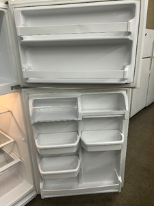 Whirlpool Refrigerator - 7498