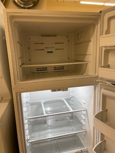 Frigidaire 18.3 cu ft Refrigerator - 3988