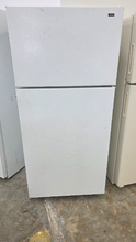 Load image into Gallery viewer, (T08473) Hotpoint Refrigerator - 8473
