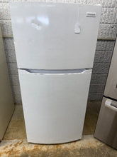 Load image into Gallery viewer, (T08929) Frigidaire Refrigerator - 8929
