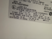 Load image into Gallery viewer, (T08663) Hotpoint Refrigerator - 8663
