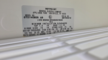 Load image into Gallery viewer, (T08205) Hotpoint Refrigerator - 8205
