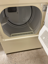 Load image into Gallery viewer, Amana Gas Dryer - 6013
