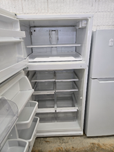 Load image into Gallery viewer, Kernmore Refrigerator - 8215
