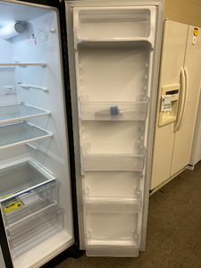 Frigidaire 25.6 cu ft Black Side by Side Refrigerator - 7215