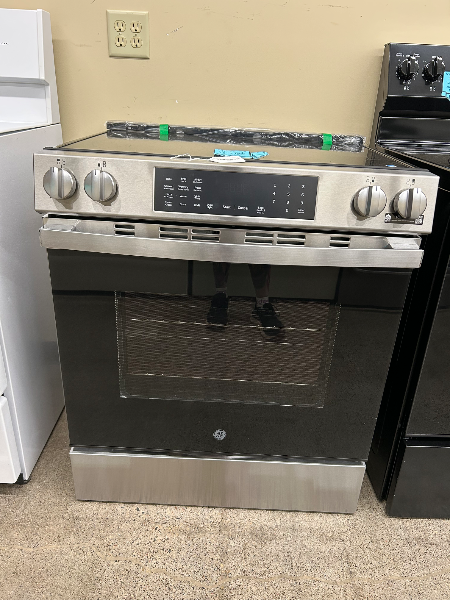 GE Stainless Slide-In Electric Stove - 6879