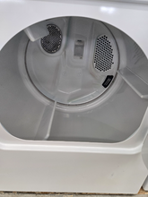 Load image into Gallery viewer, (T08819) Maytag Washer and Gas Dryer Set - 8773-8774
