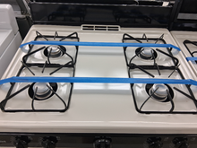 Load image into Gallery viewer, Hotpoint Gas Stove - 8152
