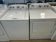 Load image into Gallery viewer, Whirlpool Washer and Gas Dryer Set - 7020 - 7021
