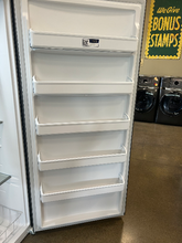 Load image into Gallery viewer, Frigidaire 20 cu ft Upright Freezer - 7262

