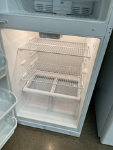 Load image into Gallery viewer, Frigidaire Refrigerator - 6003
