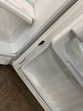 Load image into Gallery viewer, GE Refrigerator - 5313
