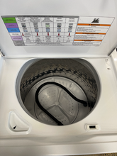 Load image into Gallery viewer, Whirlpool Washer and Gas Dryer Set - 6138 - 6140
