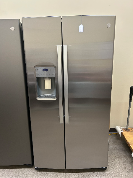 GE Stainless Side by Side Refrigerator - 6854