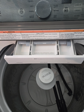Load image into Gallery viewer, Maytag Washer and Gas Dryer Set - 8282
