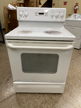 Load image into Gallery viewer, GE Electric Stove - 5489
