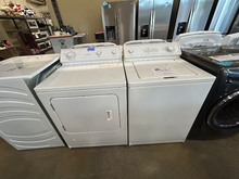 Load image into Gallery viewer, Whirlpool Washer and Gas Dryer Set - 6655 - 6634
