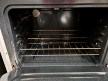 Load image into Gallery viewer, Tappan White Gas Stove - 7931
