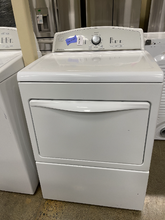 Load image into Gallery viewer, Kenmore Washer and Gas Dryer Set - 6029 - 6028
