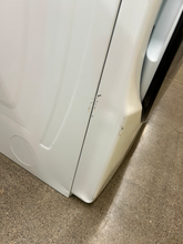 Load image into Gallery viewer, Whirlpool 7.4 cu ft White Gas Dryer - 7639
