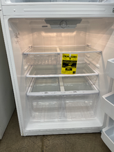 Load image into Gallery viewer, GE 21.2-cu ft Top-Freezer Refrigerator - White - 5982
