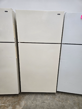 Load image into Gallery viewer, Hotpoint Refrigerator - 8142
