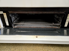 Load image into Gallery viewer, Magic Chef Gas Stove - 7541
