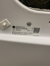Load image into Gallery viewer, GE Washer and Gas Dryer Set - 5825 - 5821
