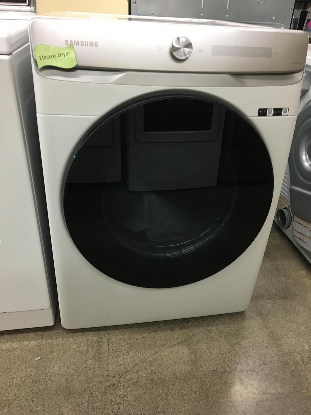 Samsung Electric Dryer - 1111