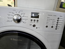 Load image into Gallery viewer, Eletrolux Gas Dryer - 8117
